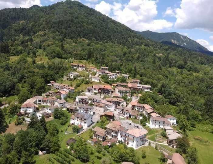 Casa Vacanze Il Bearc Feltrone Exteriör bild